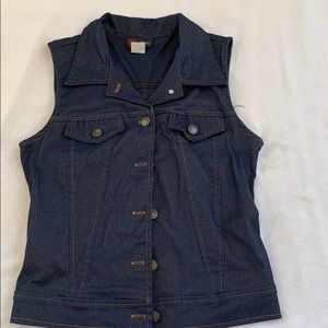 BLUE JEANS BLAZER SIZE MEDIUM